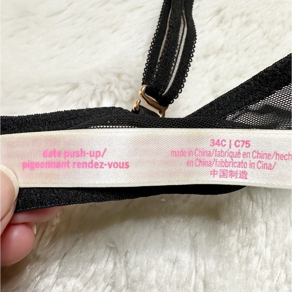 PINK VS Lace Date Night Push Up Bra in Black Lace Women’s 34C - Picture 8 of 9